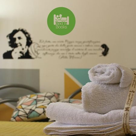 Bed 'N Books Sassari Bagian luar foto