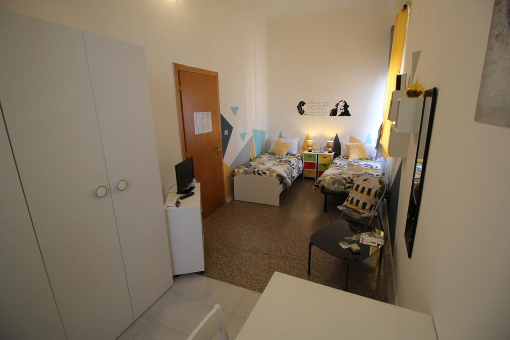 Bed 'N Books Sassari Bagian luar foto