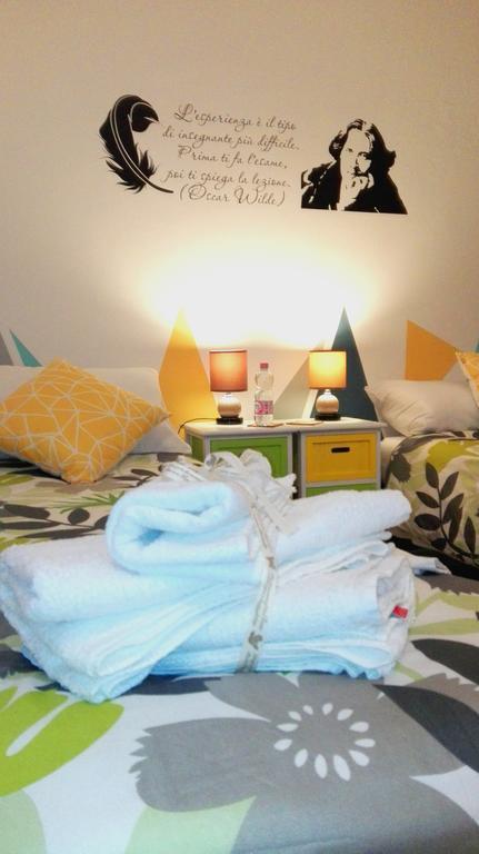Bed 'N Books Sassari Bagian luar foto