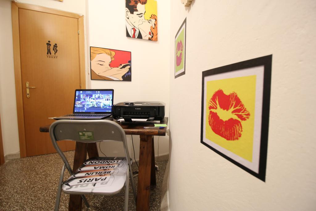 Bed 'N Books Sassari Bagian luar foto